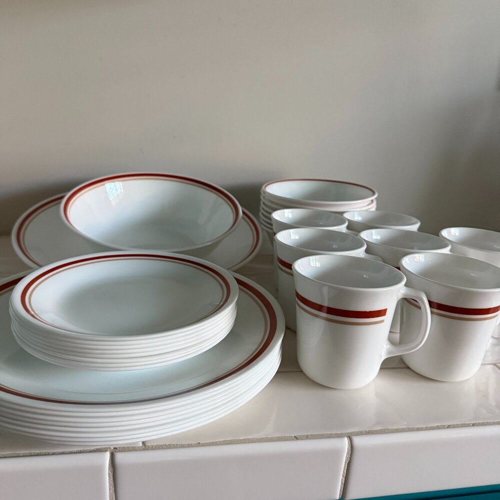 Vintage Corning Dining Set, Cinnamon (vintage red)